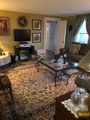 Smart TV, videogiochi, lettore DVD, videoteca