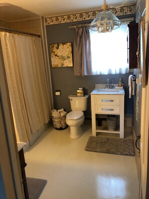 Combinazione doccia/vasca, asciugamani