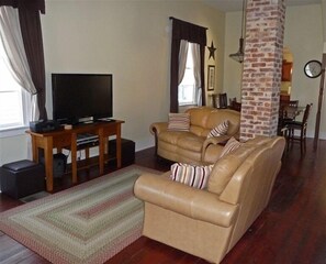 Smart TV, reproductor de DVD, libros, estéreo