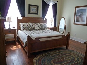 4 soverom, strykejern/-brett, reiseseng for barn og wi-fi (inkludert)