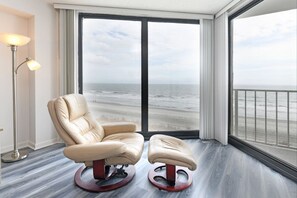 Interior - One Ocean Place - Direct Oceanfront (Garden City)