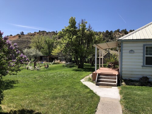 Country Charmer, 90-vuotiaat, Great Reveiws, runsaasti yksityisyyttä, 3/4 hehtaaria 