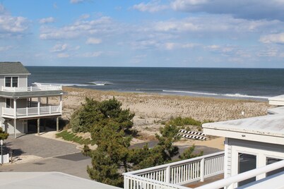 5 Star Harvey Cedars Oceanside with Heated Pool