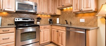 Teton Village Minutes 2 Snow Village Condo w Jackson Hole Property Management