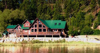 Lakefront, 5 Bedroom "Aspen" Lodge on Otter Lake