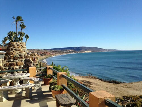 Oceanfront Casa De Las Olas -  walk to "Lobster Village" of Puerto Nuevo