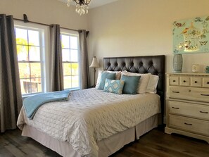 4 dormitorios, tabla de planchar con plancha, wifi y ropa de cama