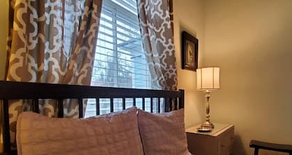 "The Janie" | Savannah-pakettisi suurille ryhmille ja perheille odottaa + pysäköinti