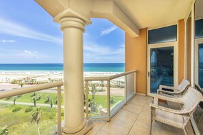 Property grounds - P1-0709 NEWLY RENOVATED! Gorgeous 2B Gulf Front @ Portofino (Pensacola Beach)