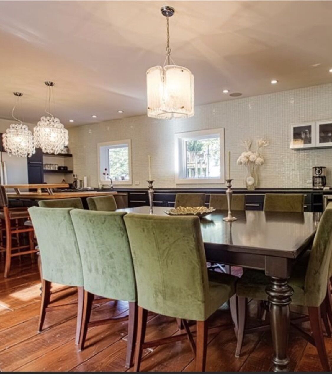  Village Location, Fabulous modern renovation!