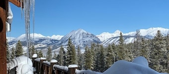 5250 kvm. 5-Star Mountain Home med 360 ° Peak & Valley Visningar