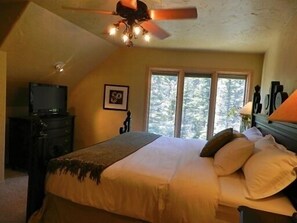 4 chambres, fer et planche à repasser, Wi-Fi gratuit, draps fournis