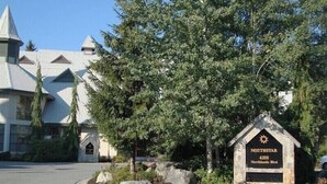 Un bâtiment sur lequel on peut lire l’inscription suivante : « Northstar, 4355, boulevard Northlands ».