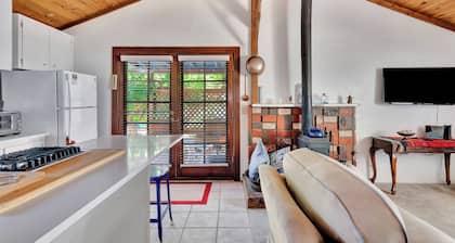 SHARI'S PLACE - UNEXPECTED CHARM; STAND-ALONE COTTAGE