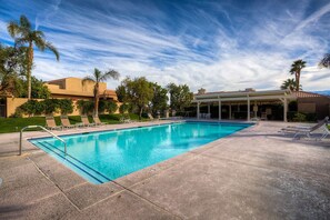 Außenpool, beheizter Pool