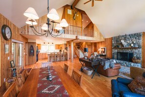 Smart TV, fireplace, ping pong, books