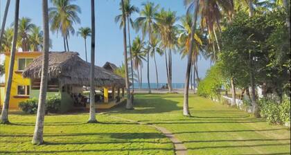 La playa más segura y hermosa, la casa frente a la playa bien cuidada para el deporte relajado