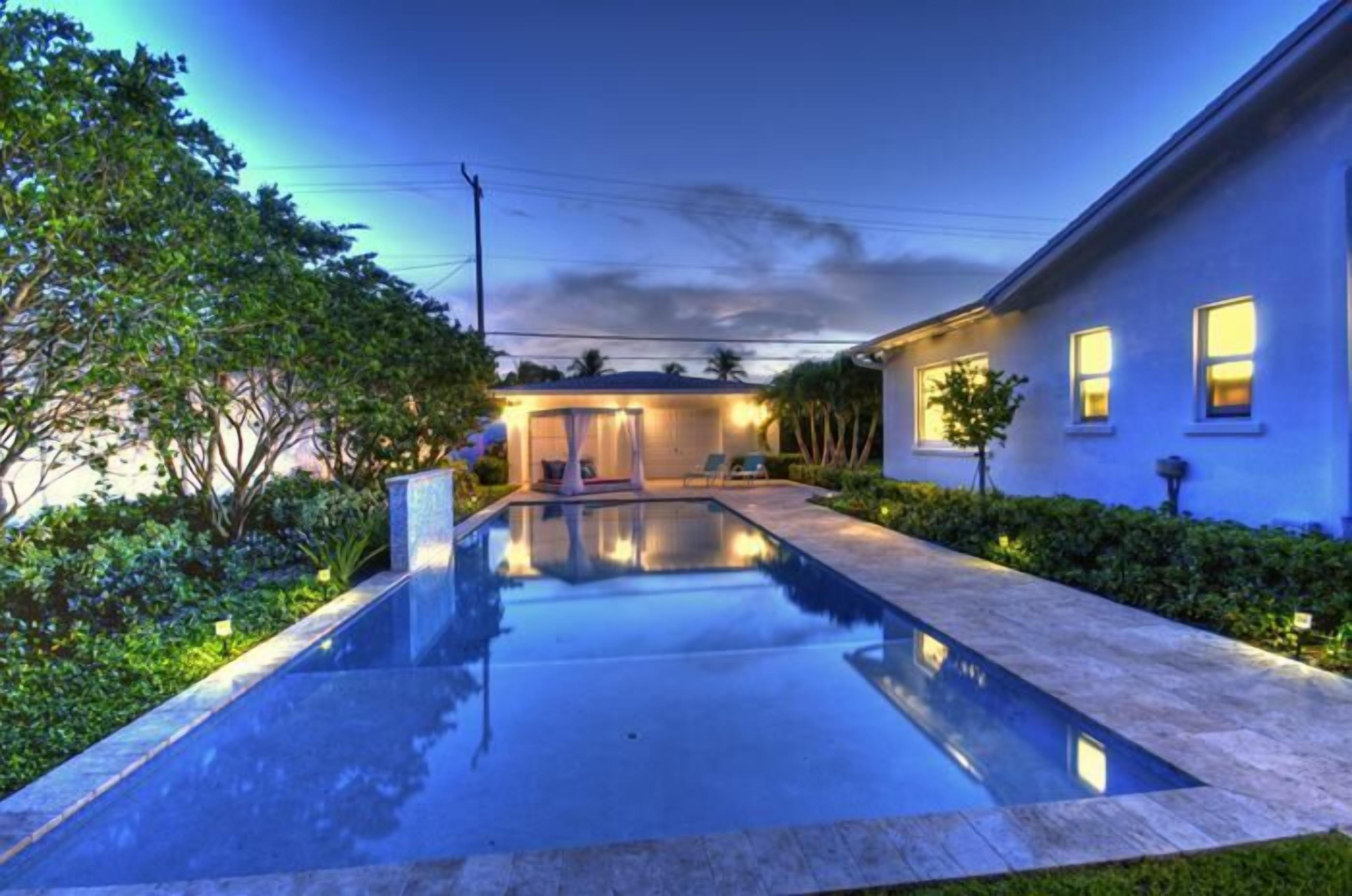 May thru October, 3mnths plus-LUXURIOUS Villa with VERY PRIVATE Pool & Grounds 