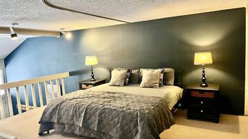 1 bedroom, iron/ironing board, WiFi (free), bed sheets
