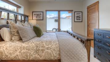 5 chambres, fer et planche Ă repasser, accĂšs Internet, draps fournis