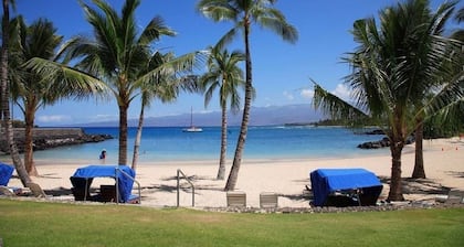 Mauna Lani Terrace • G202 - Ocean View • Walk to Beach Club, Shops & Dining