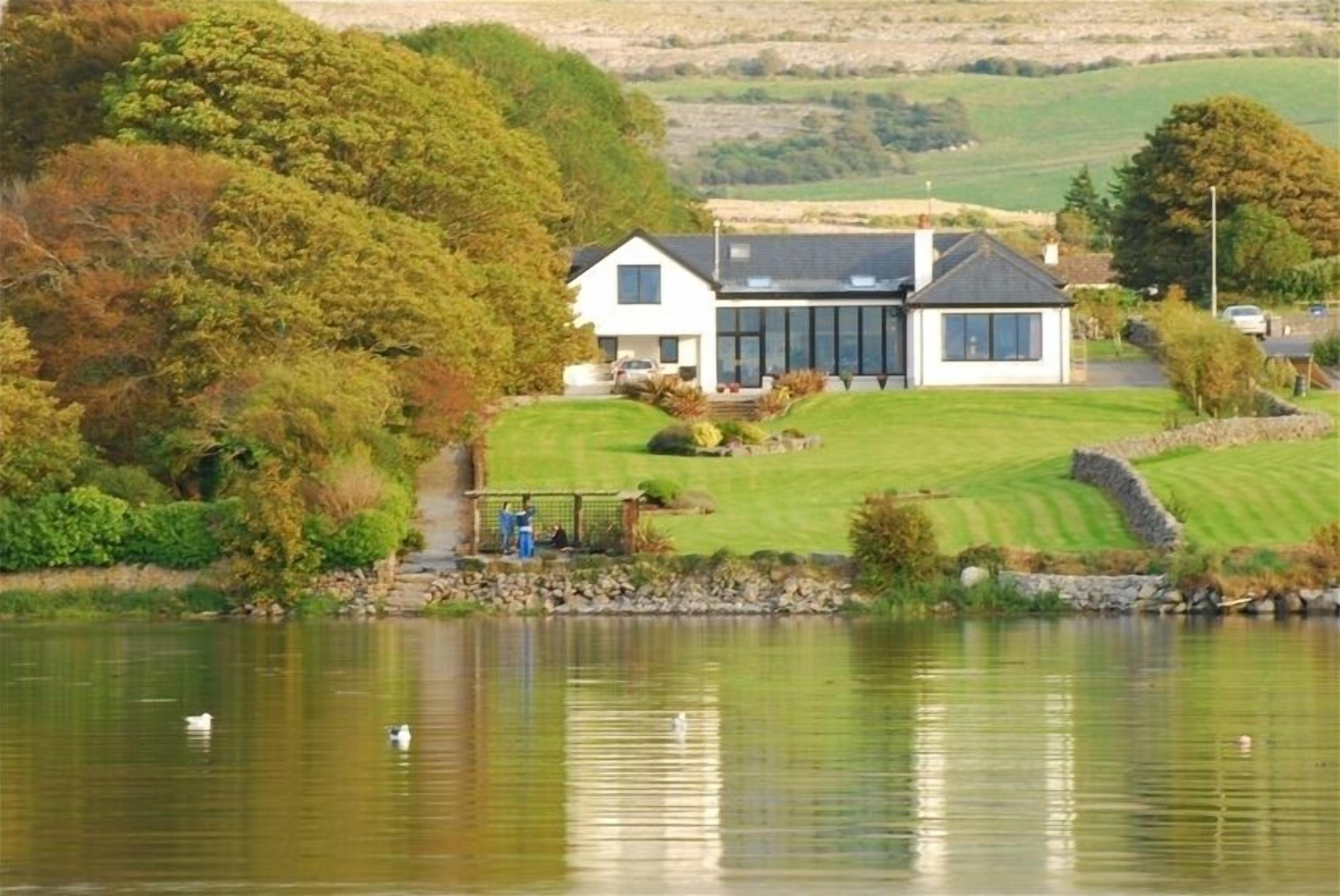 Tide in at Sycamore House
