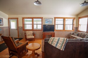 Televisio, takka, DVD-soitin