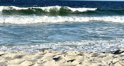 Harvey Cedars Bayfront - 5 min to beach. Sunsets from huge deck.
