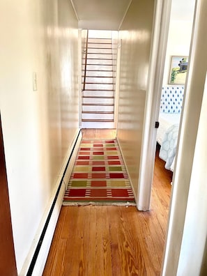 4 bedrooms, iron/ironing board, free WiFi