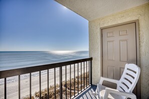 Property grounds - 10%-off Summer Weeks Oceanfront 4-Bedroom 3-Bath Sleep-10-Pools-Hot Tub-Balcony (North Myrtle Beach)