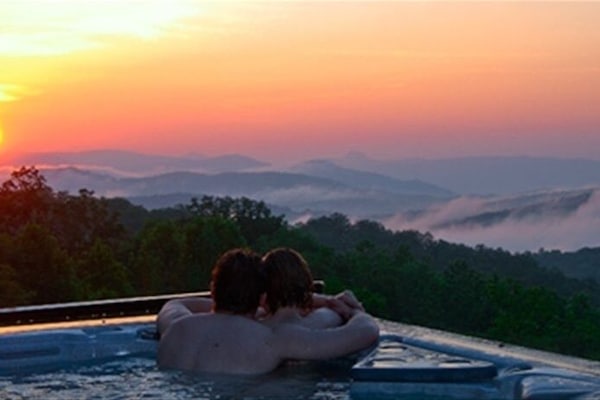 Hot tub at end of deck - the perfect place anytime - open year-round