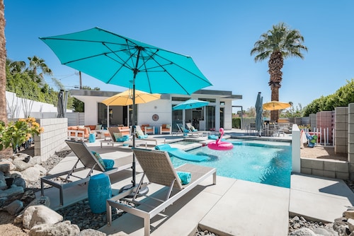 Spring into Palm Springs and escape winter!