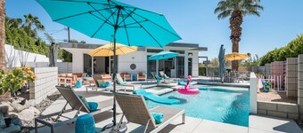 Palm Springs Oasis del Sol.  Tjek vores sommer priser!