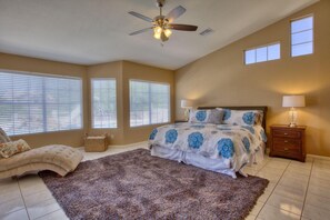 4 bedrooms, desk, iron/ironing board, travel cot