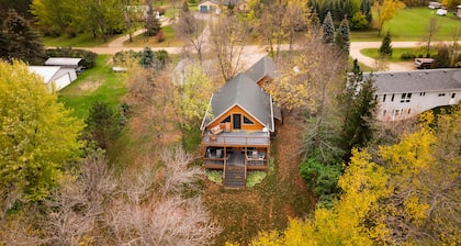 Single Barrel Ridge !! Increíble Chalet Lake Home justo en el lago Irene