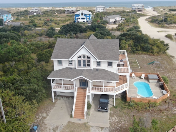 Exterior - Gorgeous Home-6 BR,Private Pool,Hot Tub, Ocean Views (Carova Beach)