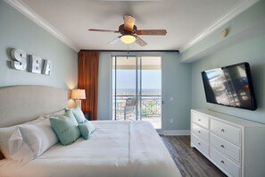 4 slaapkamers, een strijkplank/strijkijzer, gratis wifi, beddengoed