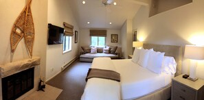 5 Schlafzimmer, Schreibtisch, Bügeleisen/Bügelbrett, Reisekinderbett