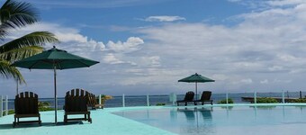 Comfortable, Spacious Beach Resort Casita