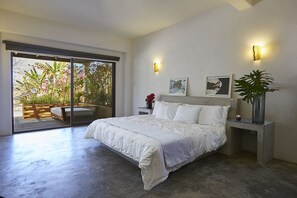 5 bedrooms, free WiFi, bed sheets