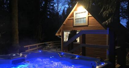 The Cornerstone Cabin - Mount Rainier