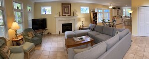 Smart TV, fireplace, DVD player, ping pong