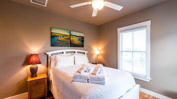 2 chambres, fer et planche Ă repasser, Wi-Fi, draps fournis