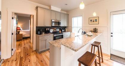 Close To Folly Beach & Charleston, Charming, Quiet, Comfortable