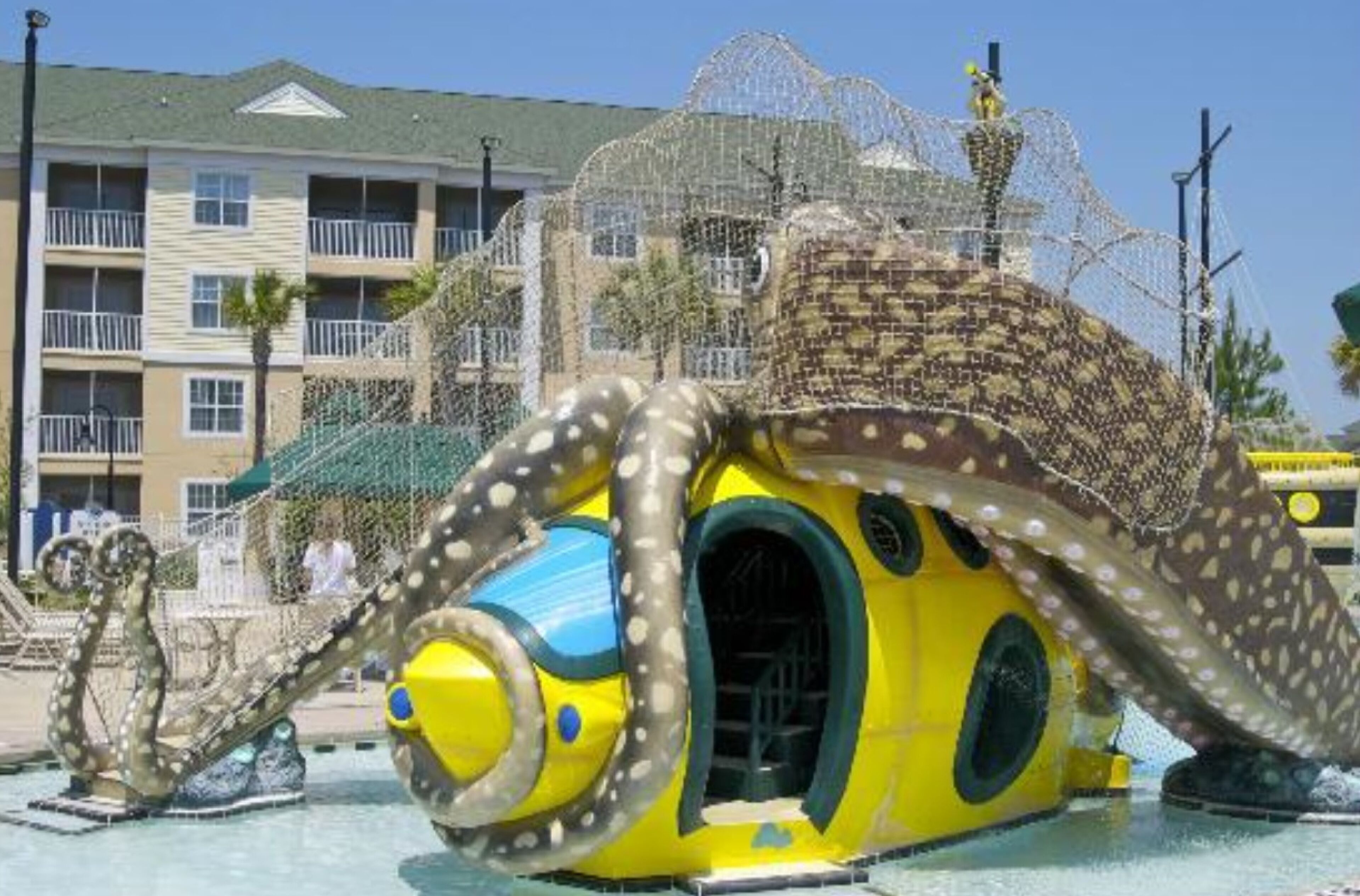 Sisäuima-allas, ulkouima-allas