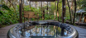 Deluxe, Private Sanctuary at Hawaii Volcanoes National Park!