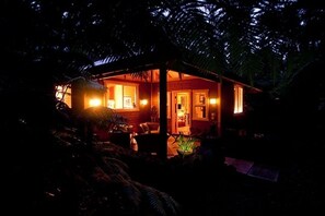Exterior - Deluxe, Private Sanctuary at Hawaii Volcanoes National Park! (Volcano)