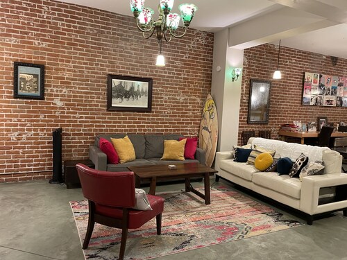 Elegant Loft In Downtown Prime Historic District! Pet Friendly! STR#0767
