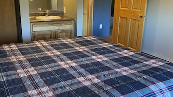 2 bedrooms, free WiFi, bed sheets