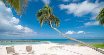 Enorme Porche! 3Bedroom-Oceanfront Condo